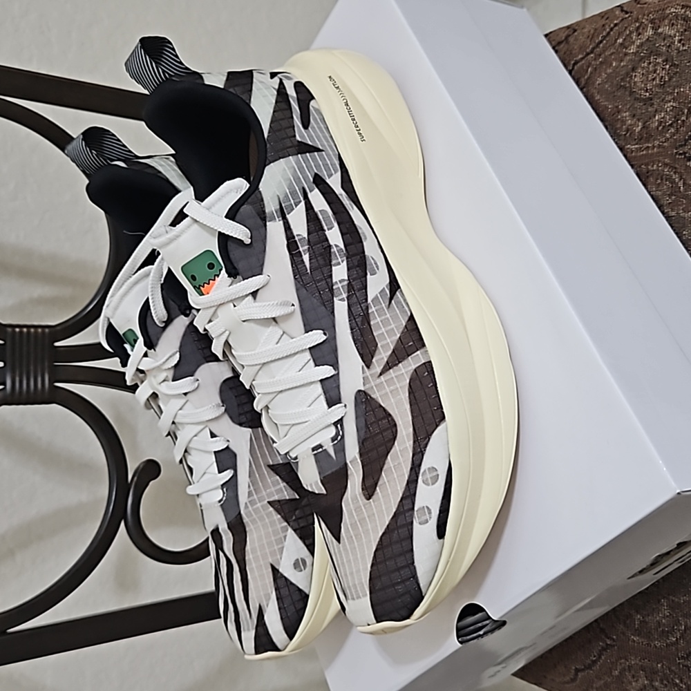 BRANDBLACK KAIJU Size 10.5 mens